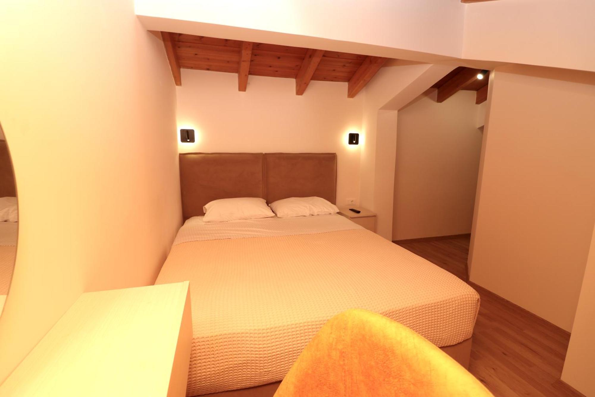 Fegi Rooms Himara Kültér fotó