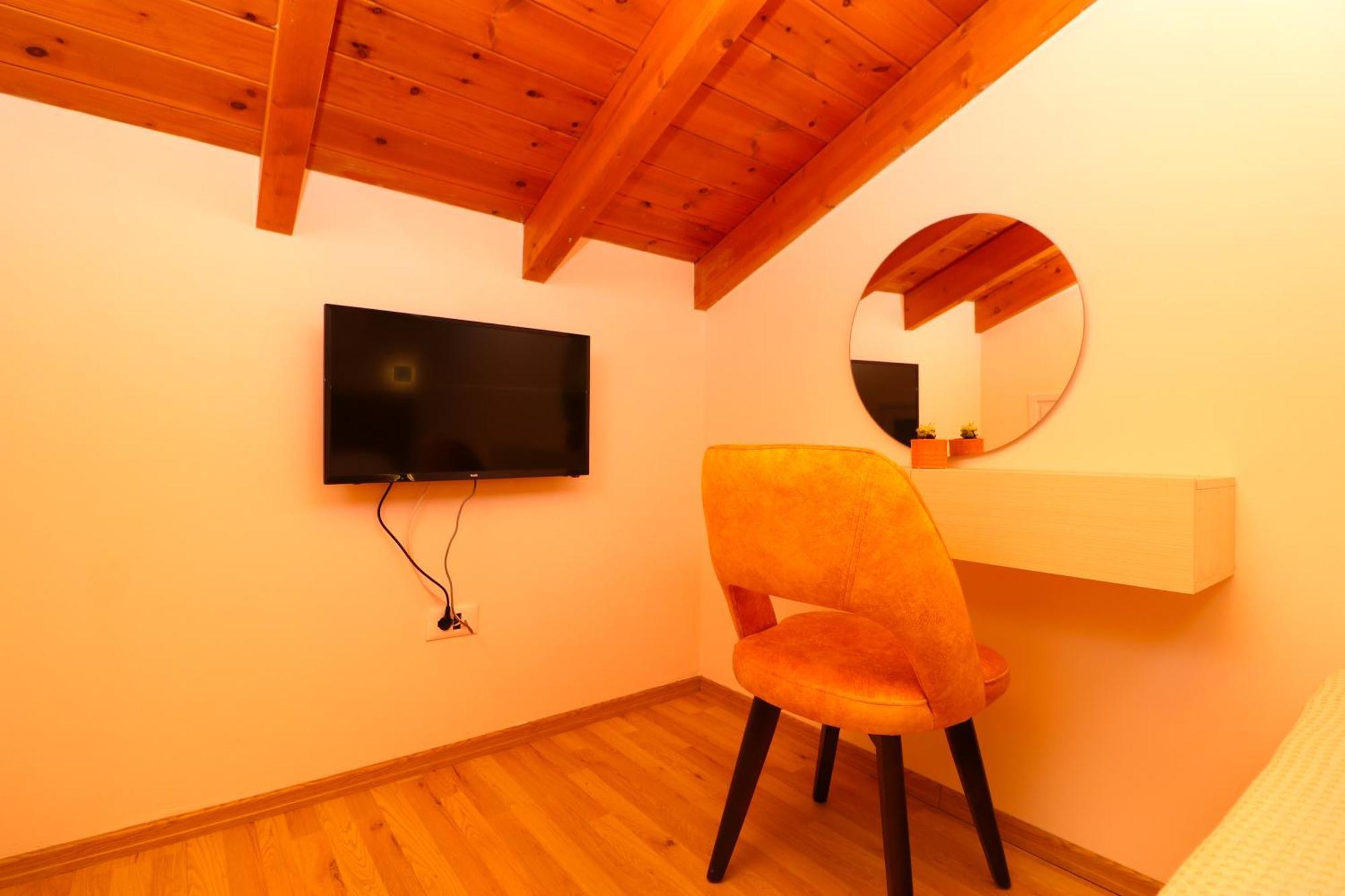 Fegi Rooms Himara Kültér fotó