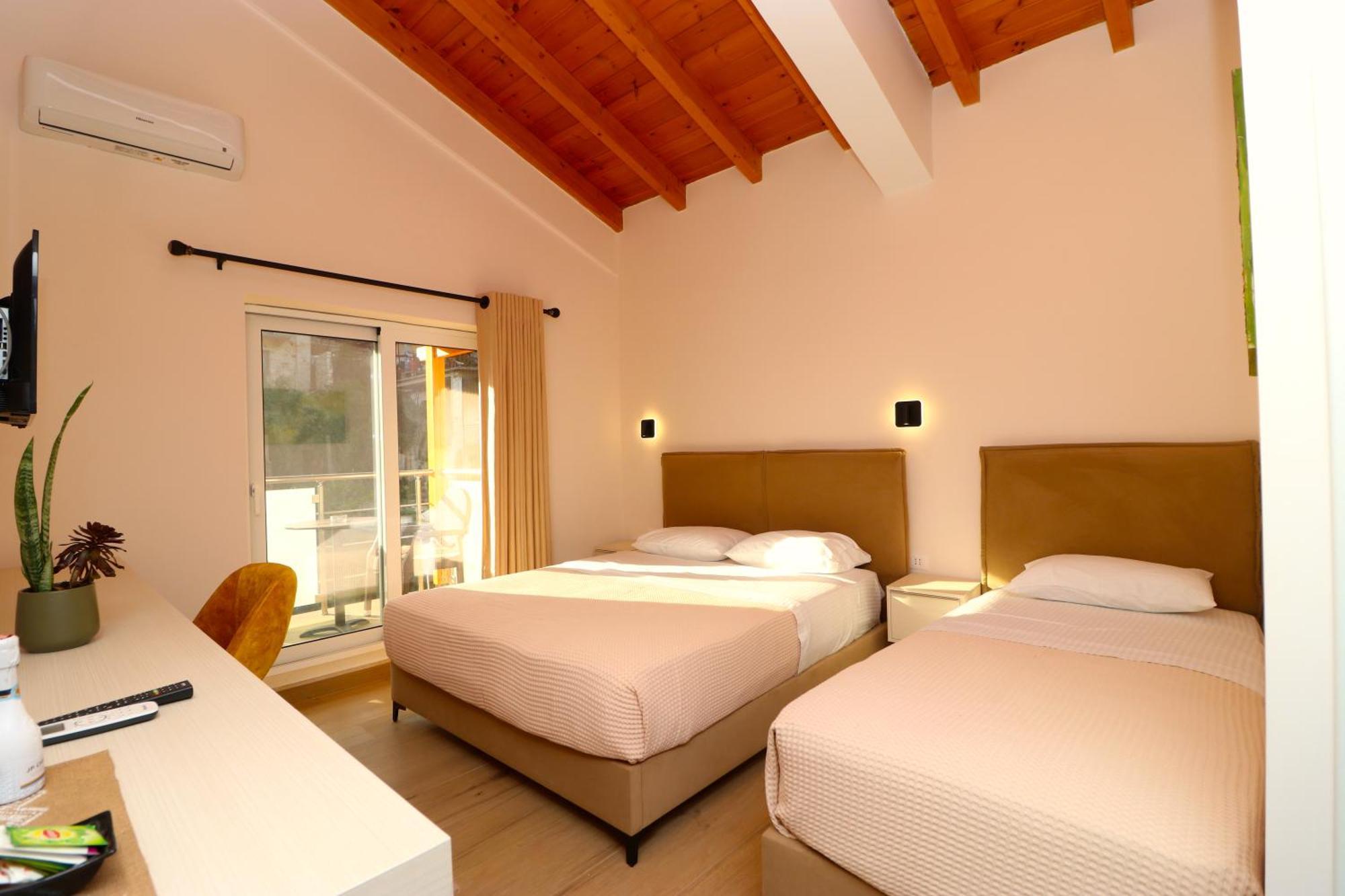 Fegi Rooms Himara Kültér fotó