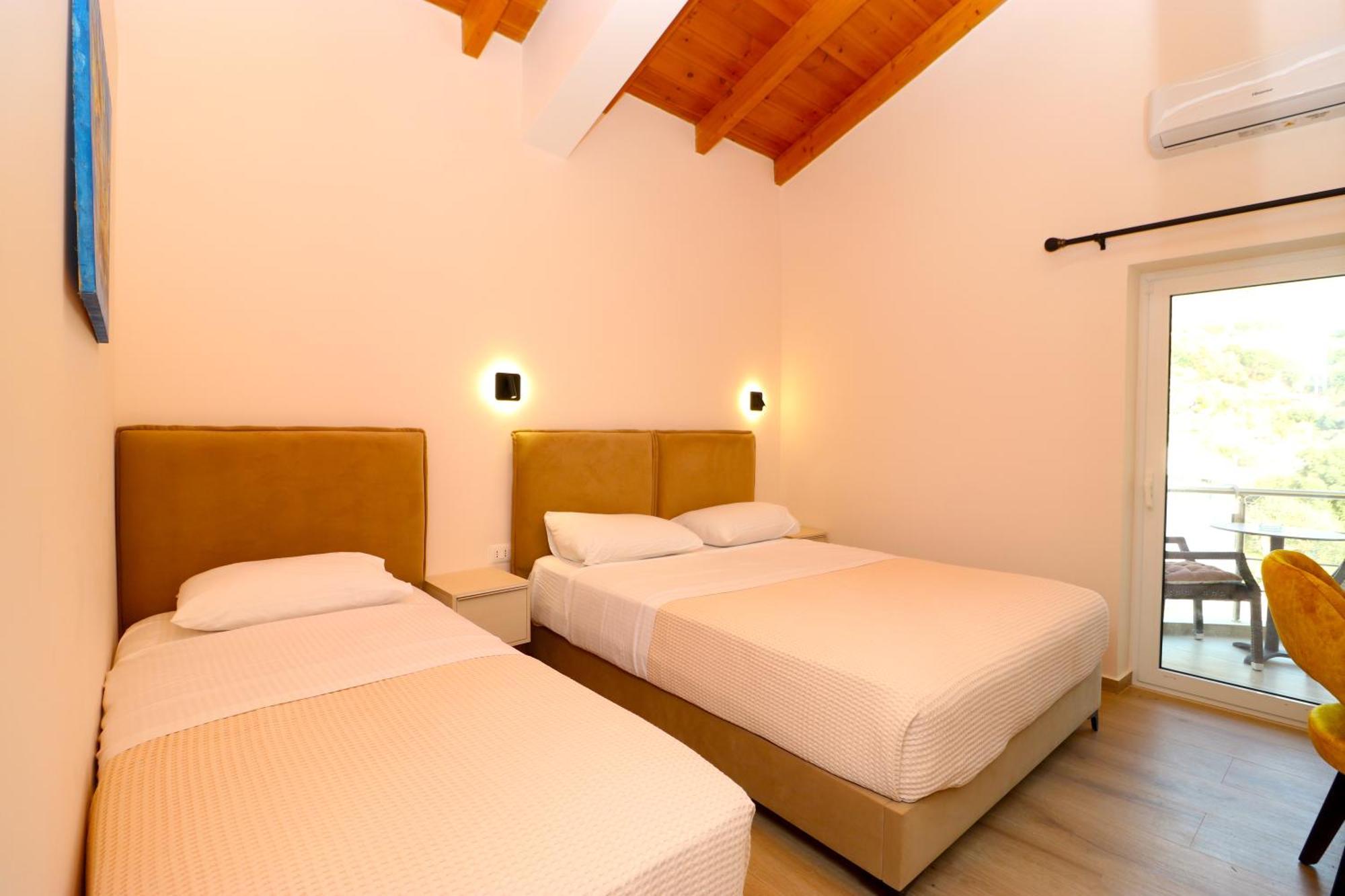 Fegi Rooms Himara Kültér fotó